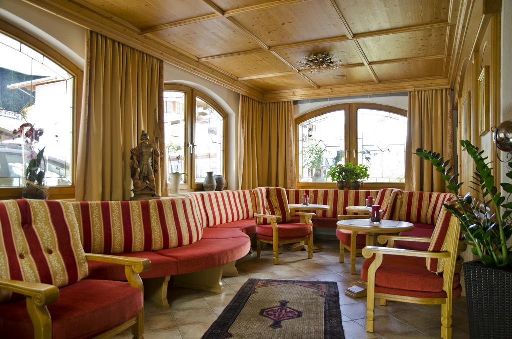 Hotel Maria Theresia Ischgl Bagian luar foto