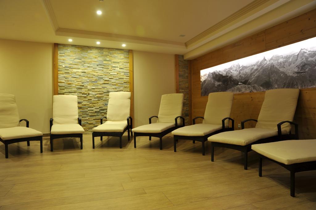 Hotel Maria Theresia Ischgl Bagian luar foto