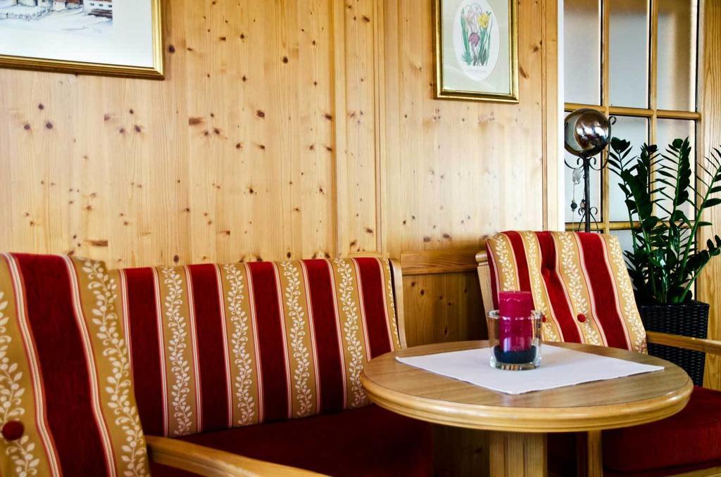 Hotel Maria Theresia Ischgl Bagian luar foto