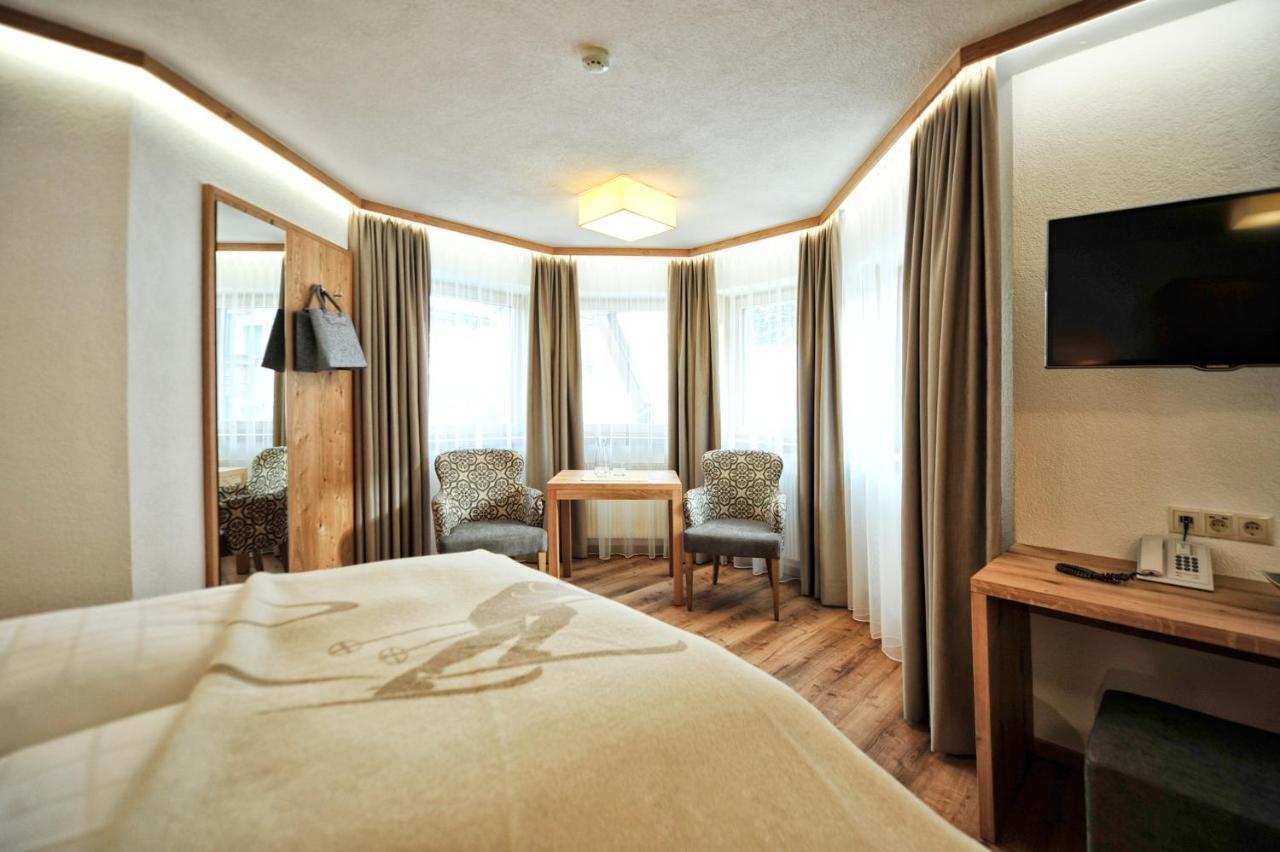Hotel Maria Theresia Ischgl Bagian luar foto
